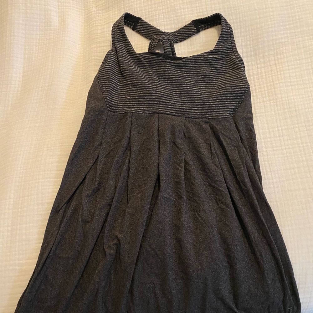 Lululemon athletic top